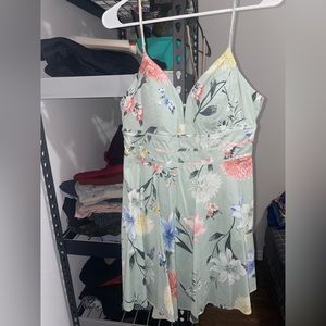 Summer dress with flowers never worn!